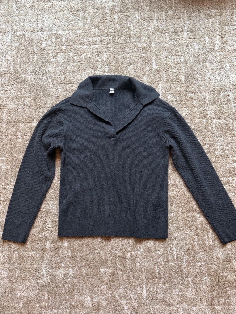 Uniqlo Women's Dark Gray V-Neck Collared Sweater